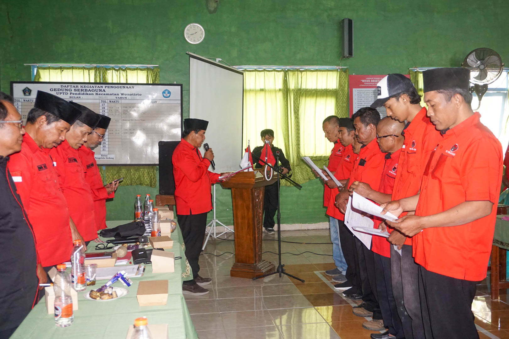 Bendahara DPC PDI Perjuangan Kabupaten Blitar Haji Basori Lantik Pengurus Ranting Wonotirto 2026 2031 9 agustus 2026