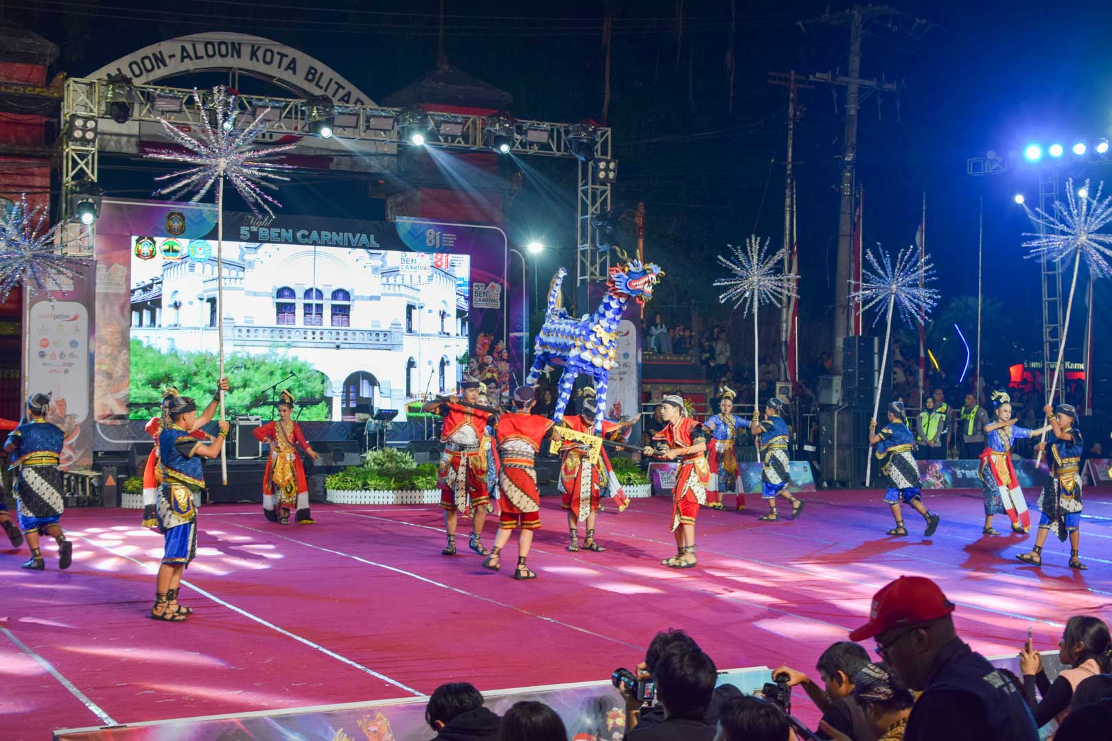 Tarian naga Betawi Ben Carnival 2026
