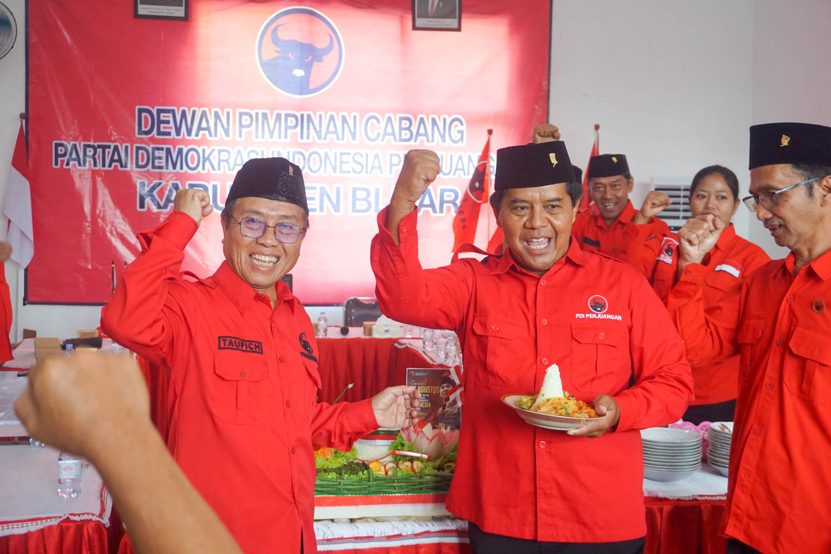 Tasyakuran HUT RI ke-81 Kantor DPC PDI Perjuangan Kabupaten Blitar Tumpengan 17 agustus 2026