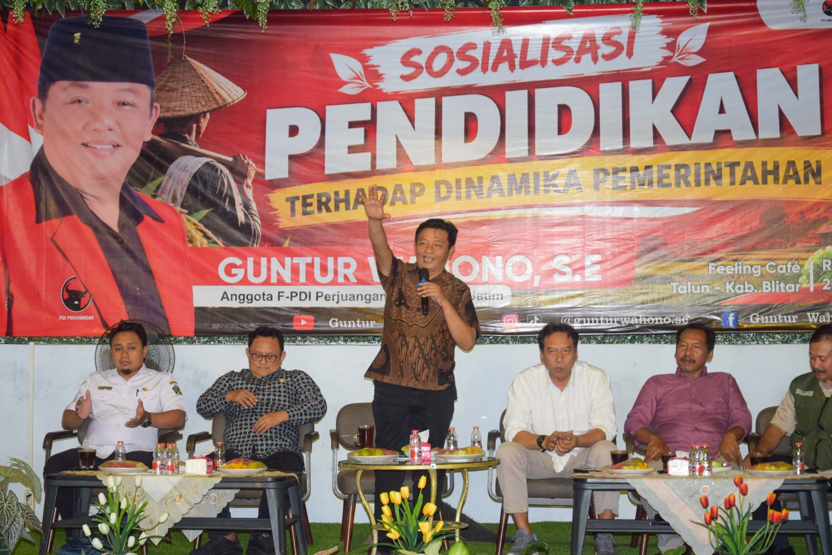 Petani Menua, Guntur Wahono Dorong Modernisasi Pertanian Blitar agar Anak Muda Mau Turun ke Sawah