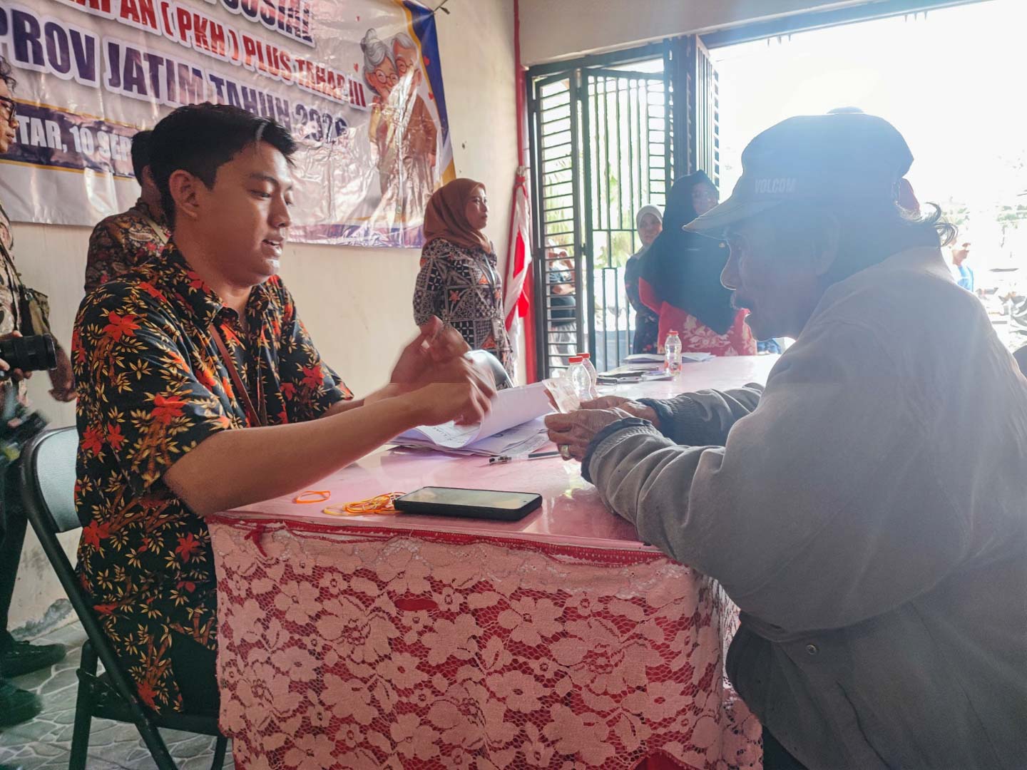 Pantau PKH Plus Lansia, Mas Ibin: Kota Blitar Harus Nyaman hingga Usia Tua