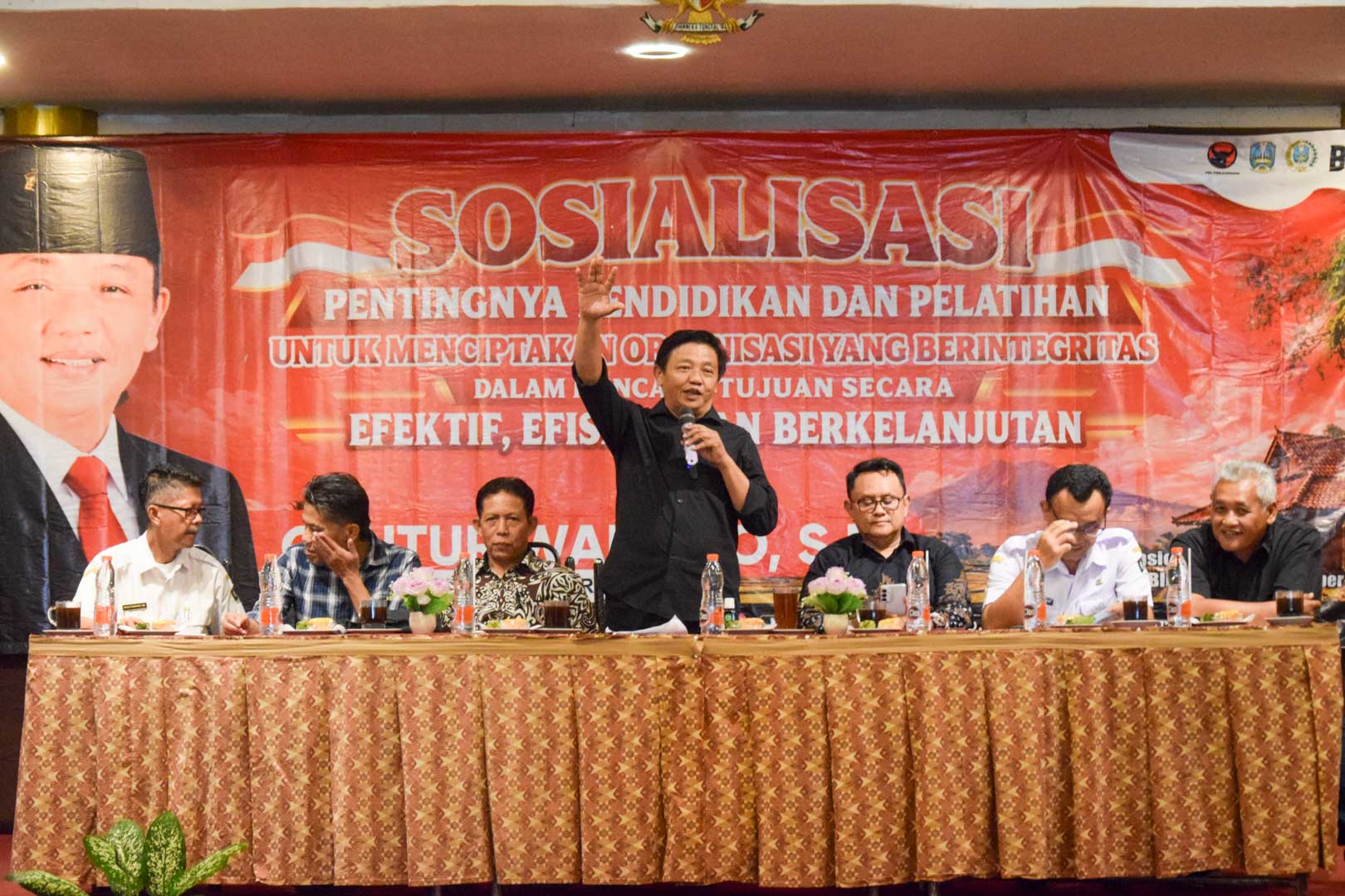 guntur sowan calon kepala desa berintegritas hotel grand mansion kanigoro rabu 21 oktober 2026