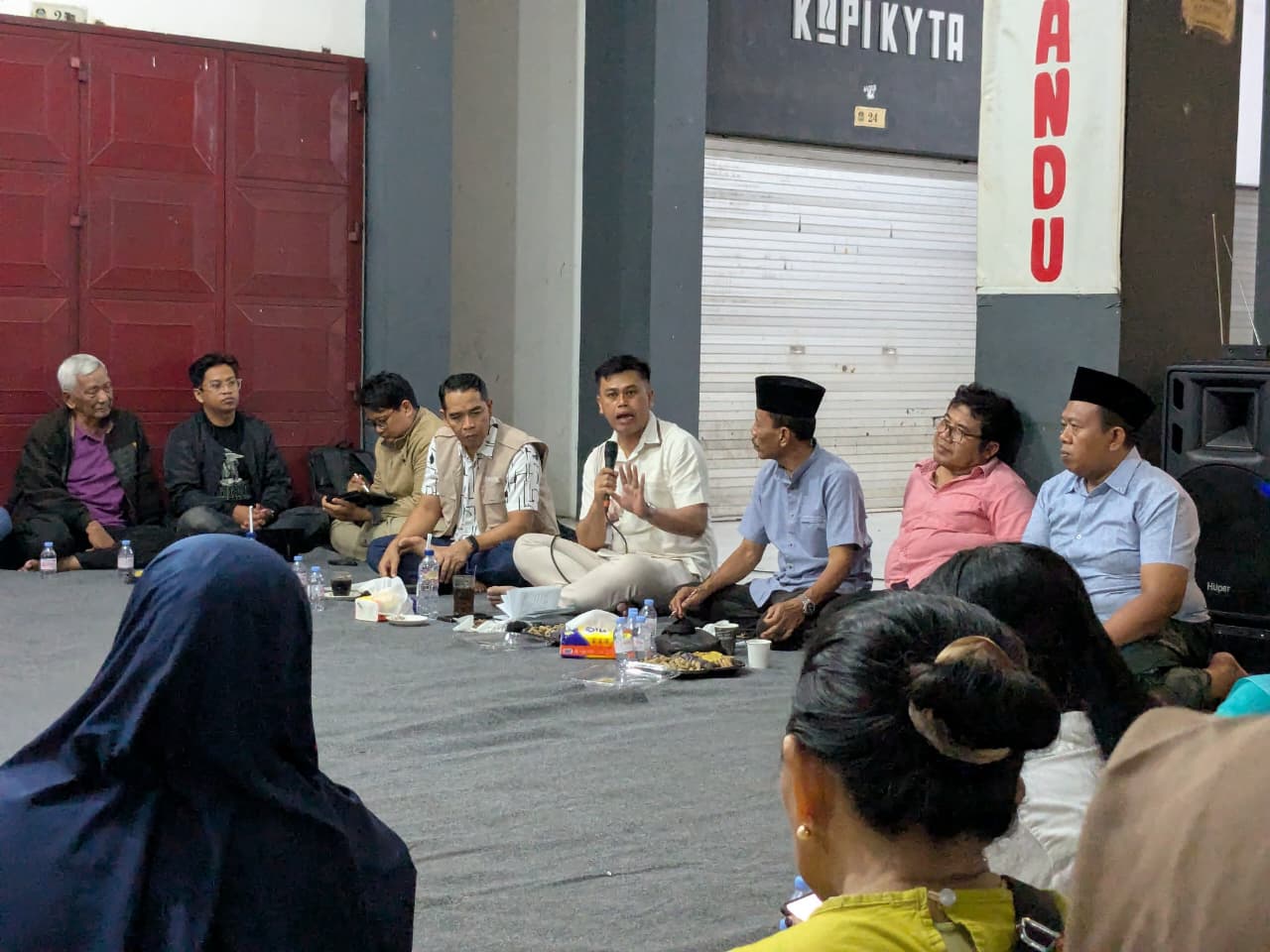 Mas Ibin Siapkan Lantai Dua Pasar Legi Blitar Jadi Ruang Kreatif, Minta Aspirasi Pedagang