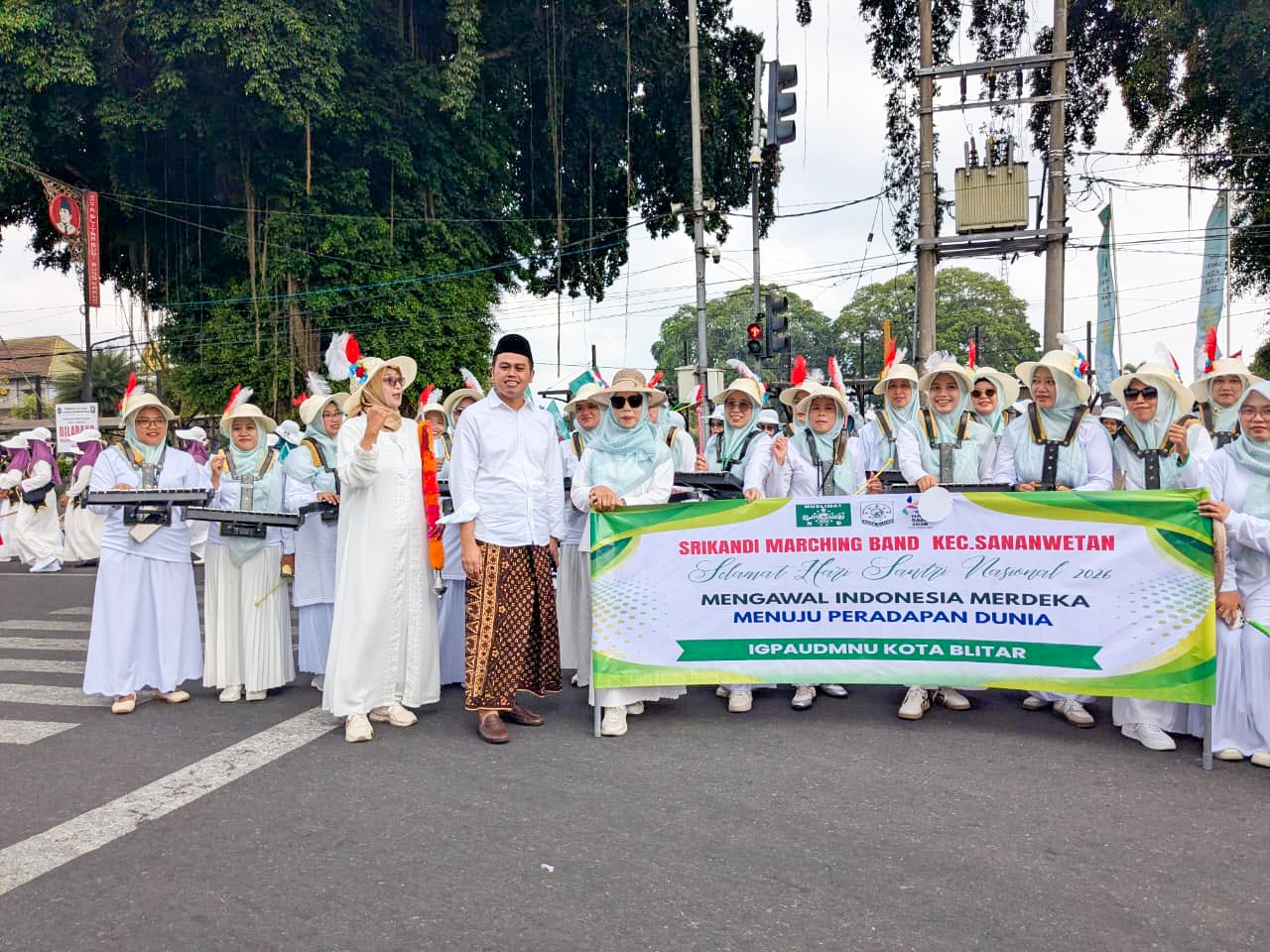 Diikuti 2.100 Peserta, Pawai Muslimat NU Kota Blitar Dapat Apresiasi Mas Ibin